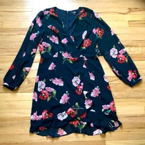 Never worn floral Vneck dress